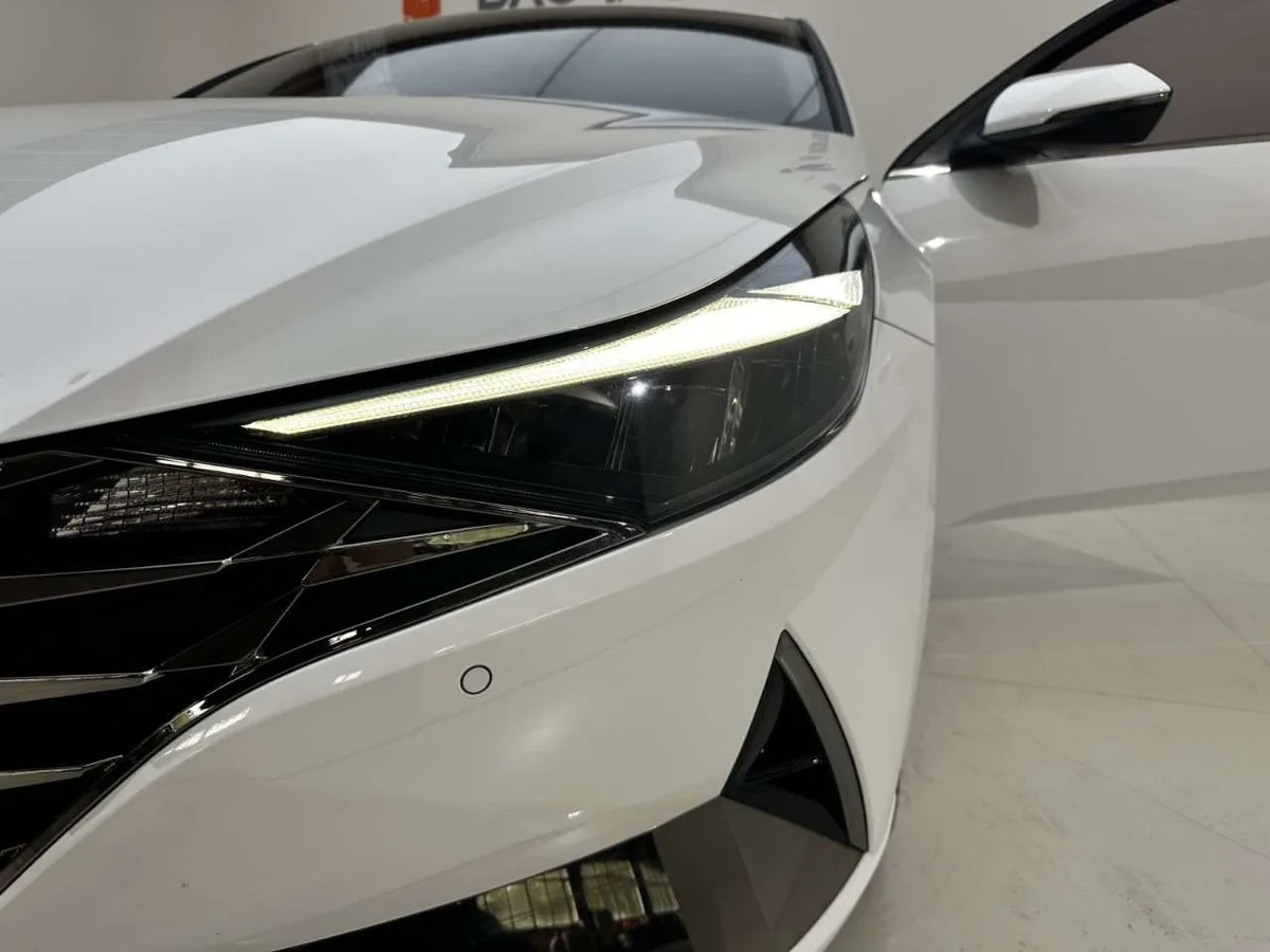 Hyundai Elantra 2022 года, снимок 16