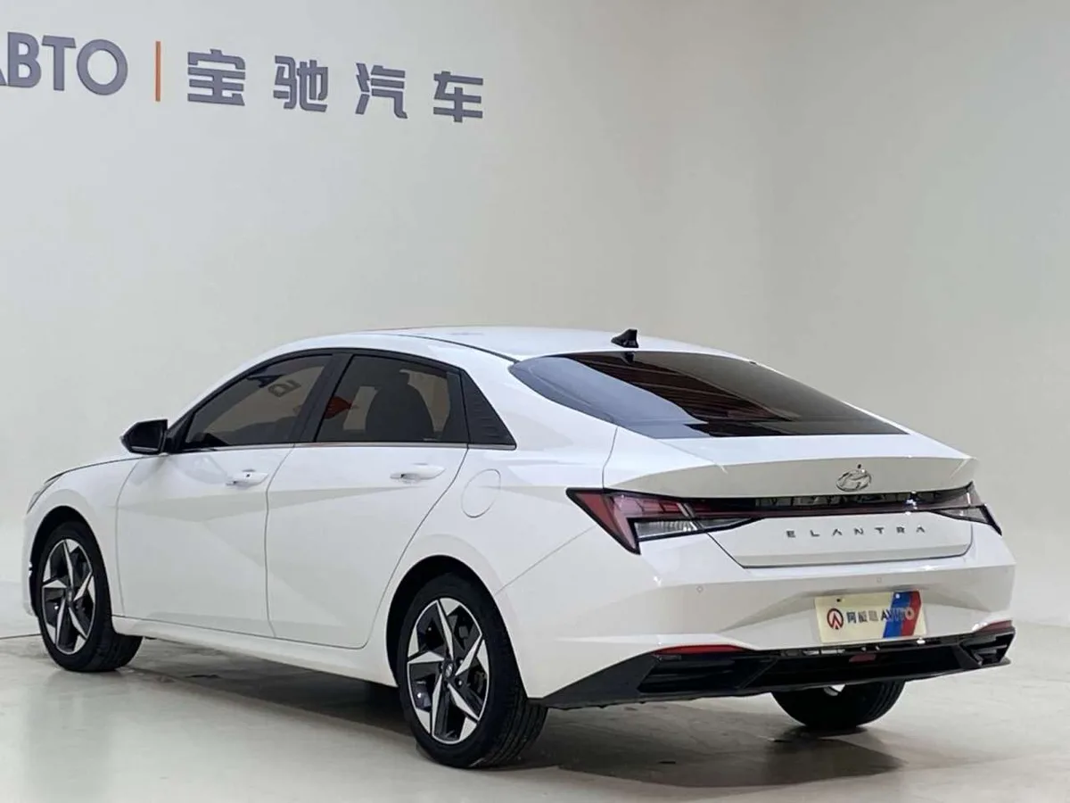 Hyundai Elantra 2022 года, снимок 2