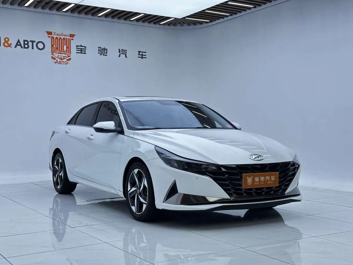 Hyundai Elantra 2022 года, снимок 2
