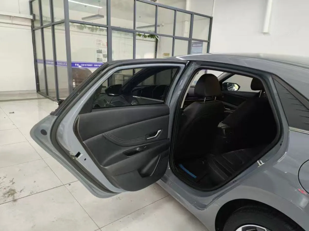 Hyundai Elantra 2022 года, снимок 6