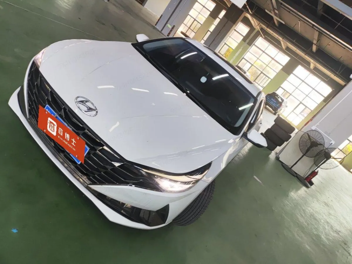 Hyundai Elantra 2022 года, снимок 2