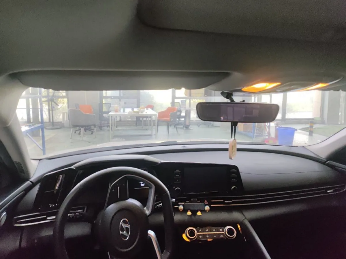 Hyundai Elantra 2022 года, снимок 7
