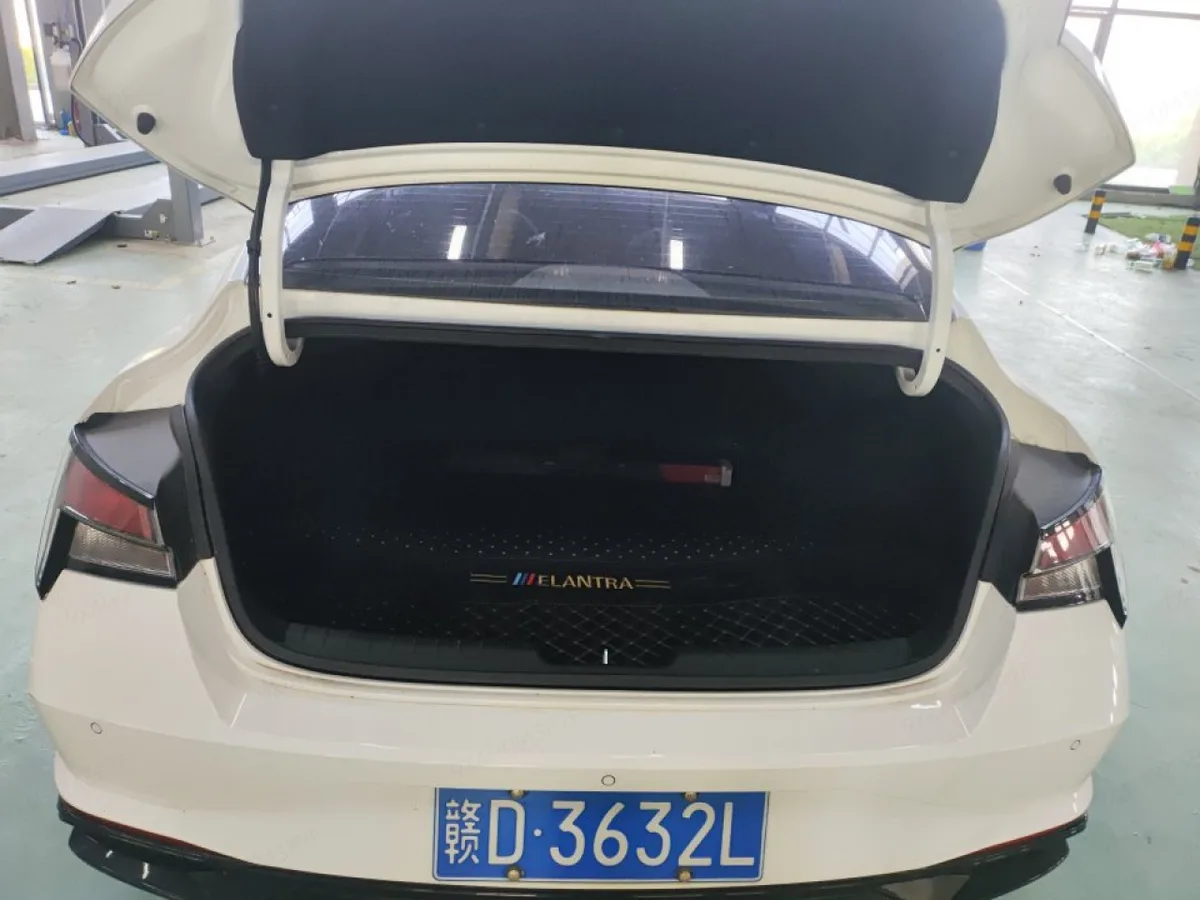 Hyundai Elantra 2022 года, снимок 10