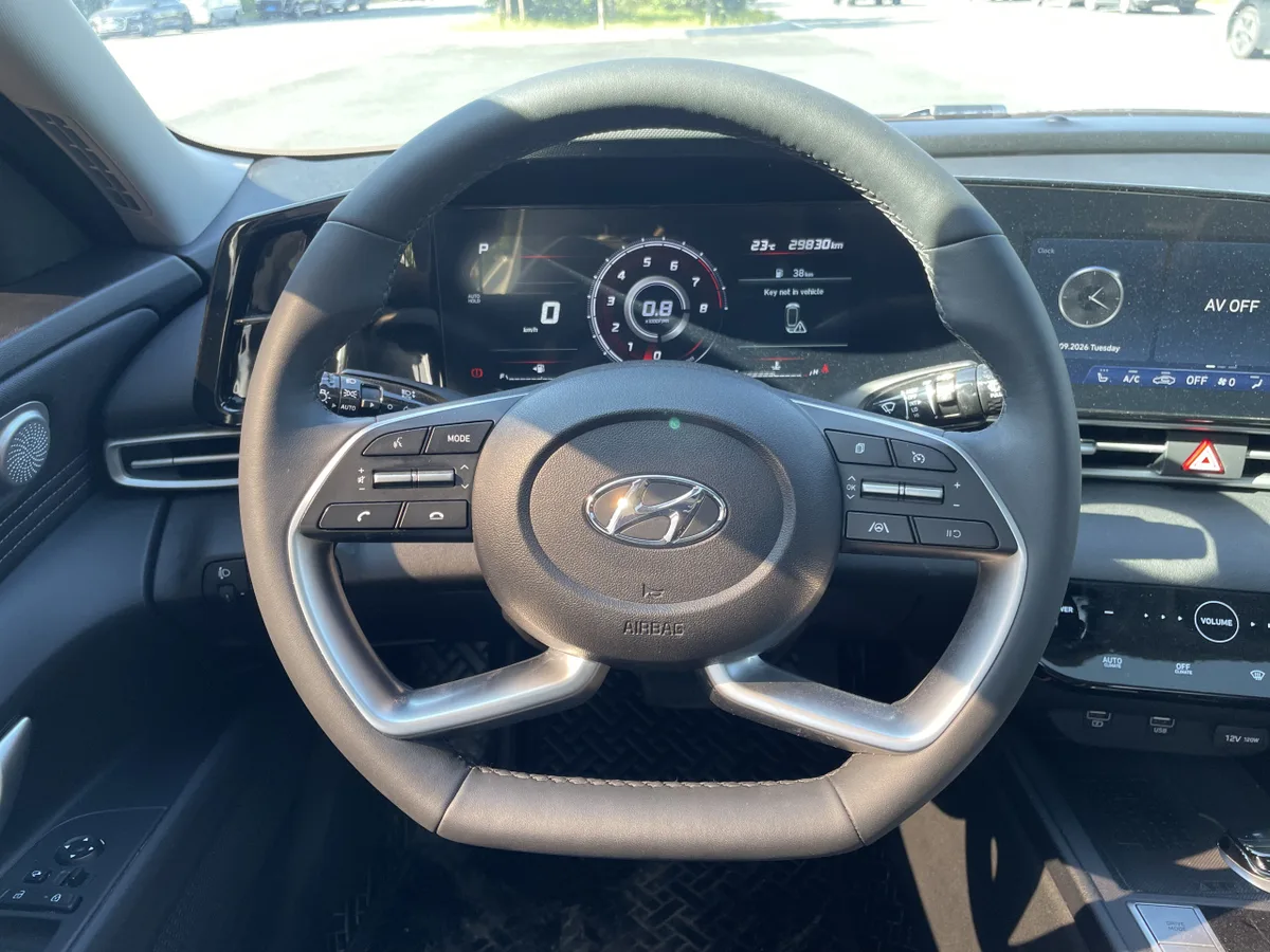 Hyundai Elantra 2023 года, снимок 5