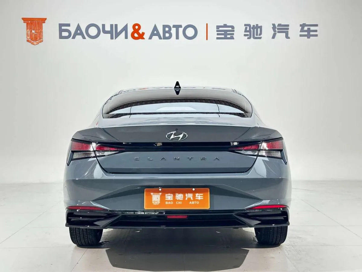 Hyundai Elantra 2023 года, снимок 2