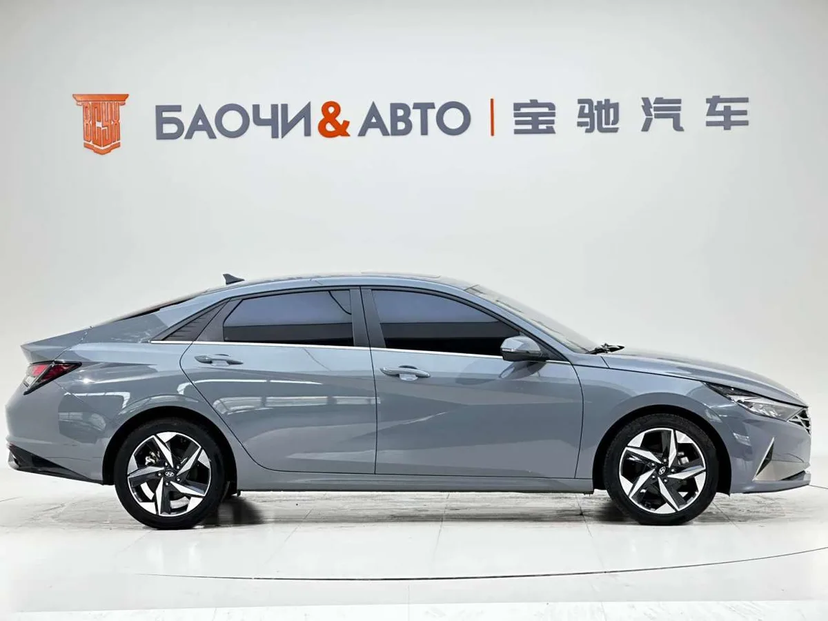 Hyundai Elantra 2023 года, снимок 3