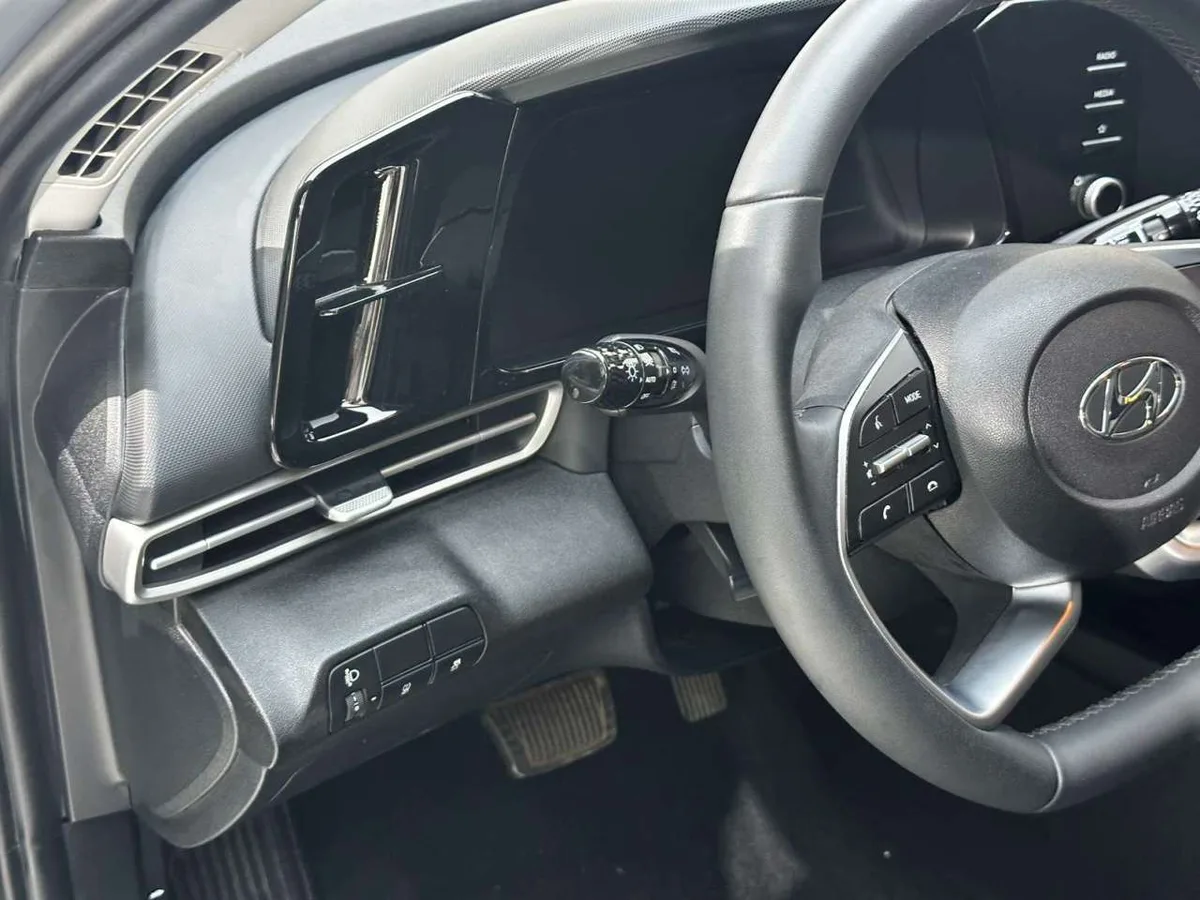 Hyundai Elantra 2023 года, снимок 10