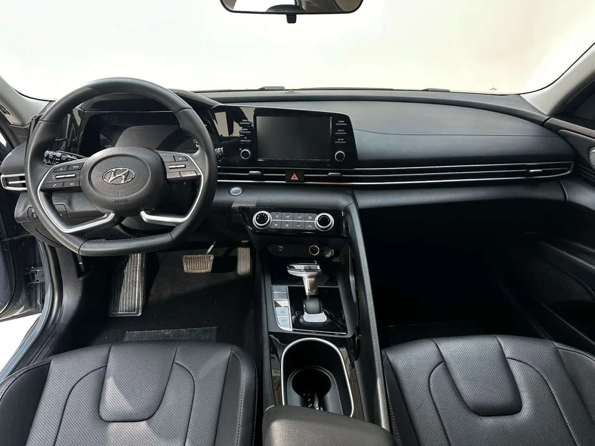 Hyundai Elantra 2023 года, снимок 28