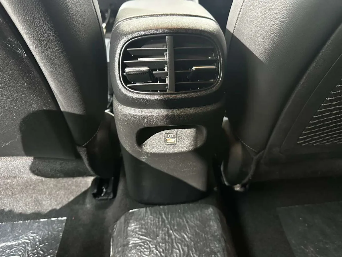 Hyundai Elantra 2023 года, снимок 30