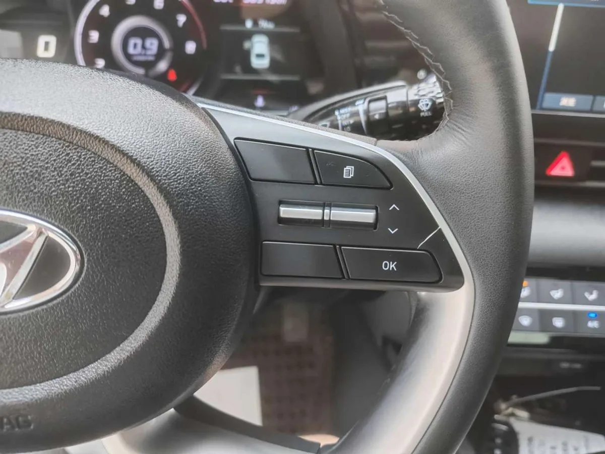 Hyundai Elantra 2023 года, снимок 9