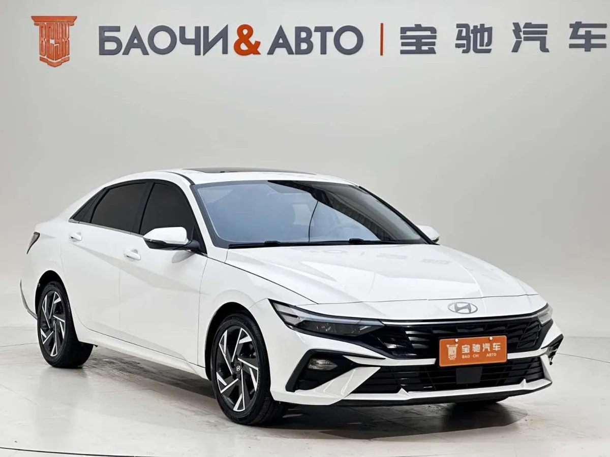 Hyundai Elantra 2023 года, снимок 2