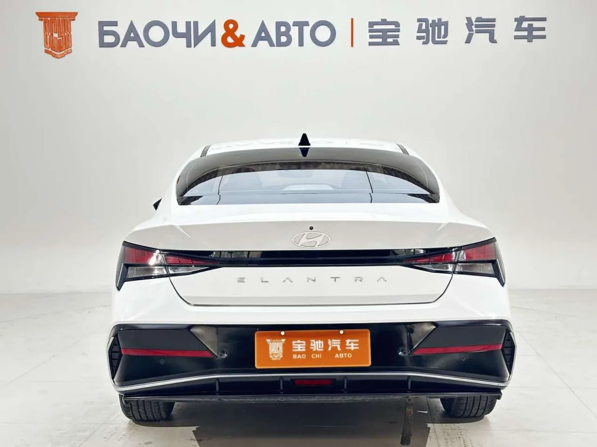 Hyundai Elantra 2023 года, снимок 6