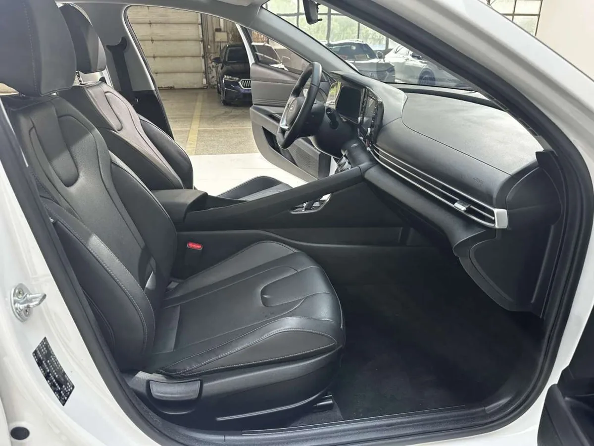 Hyundai Elantra 2023 года, снимок 15