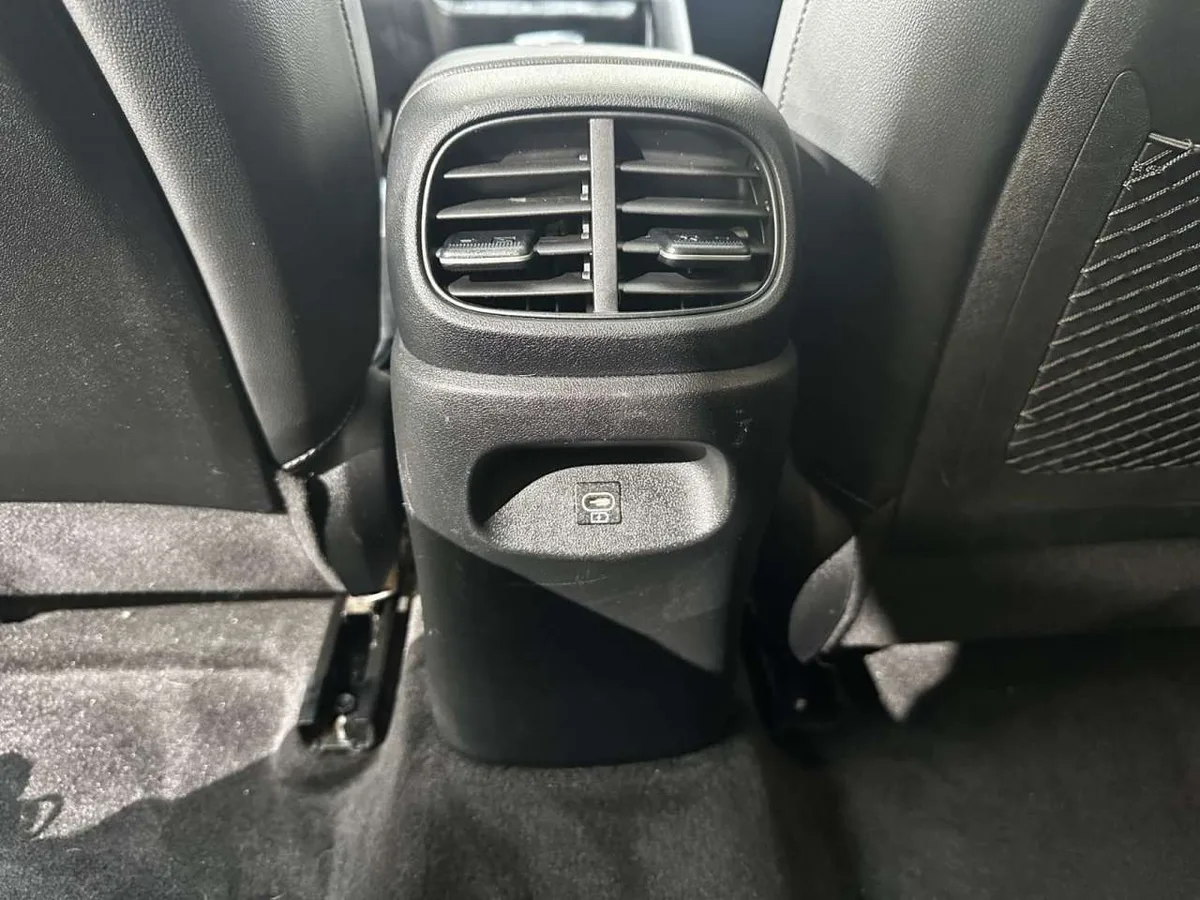 Hyundai Elantra 2023 года, снимок 19