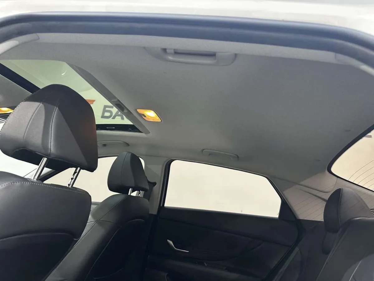Hyundai Elantra 2023 года, снимок 22