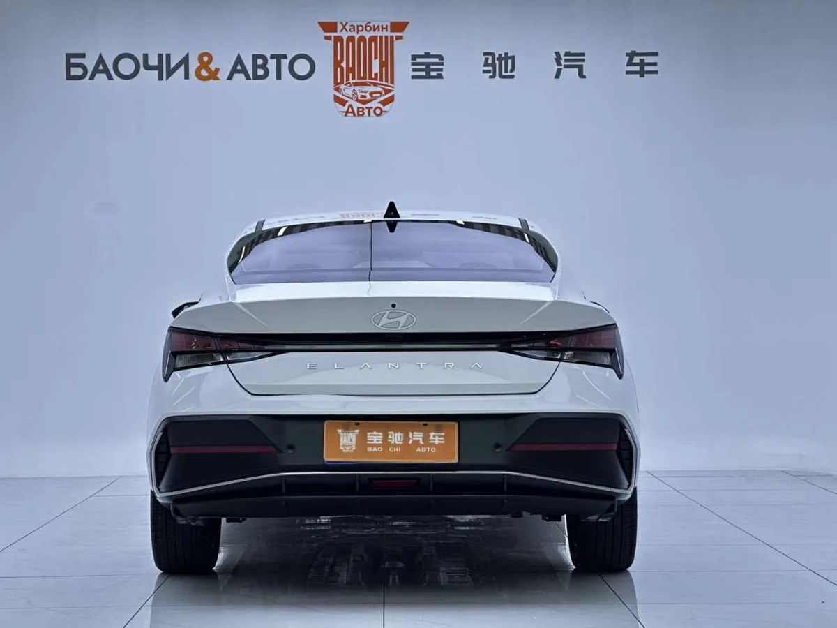 Hyundai Elantra 2023 года, снимок 3