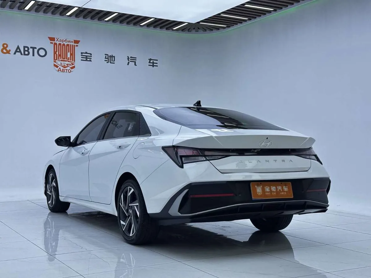 Hyundai Elantra 2023 года, снимок 6
