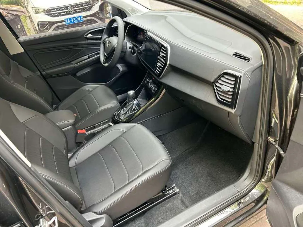 Jetta VS7 2022 года, снимок 3