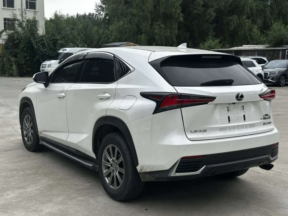 Lexus NX 2021 года, снимок 4