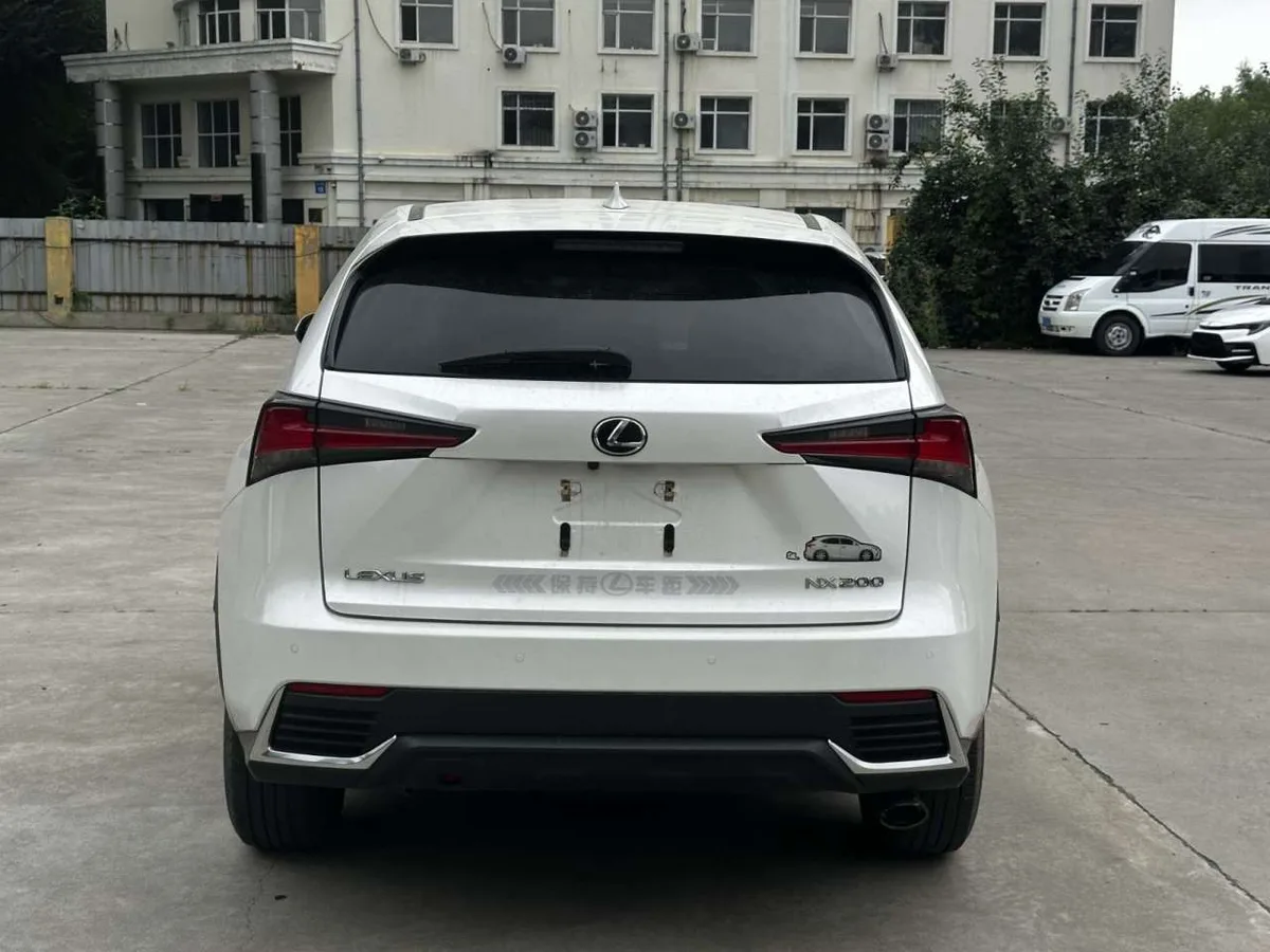 Lexus NX 2021 года, снимок 6