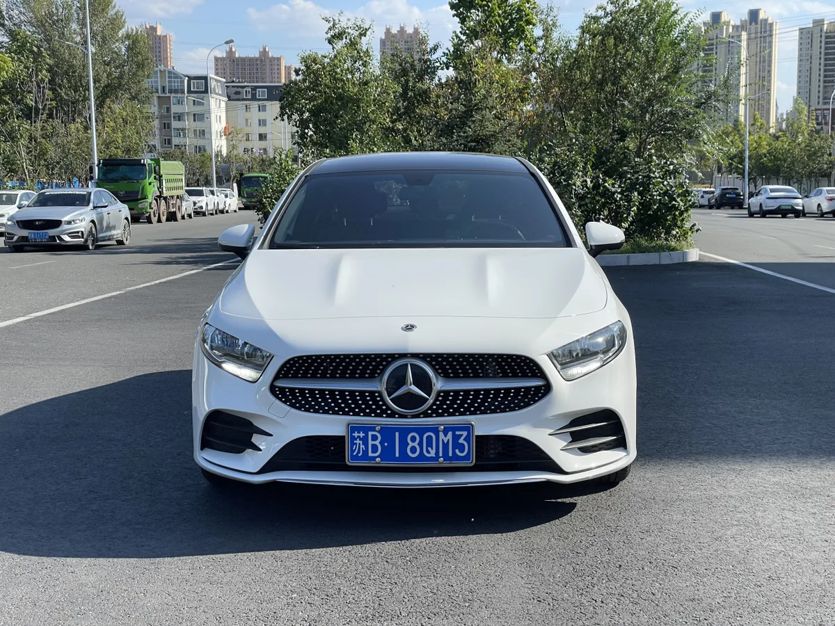 Mercedes-Benz A-класс 2022 года, снимок 2