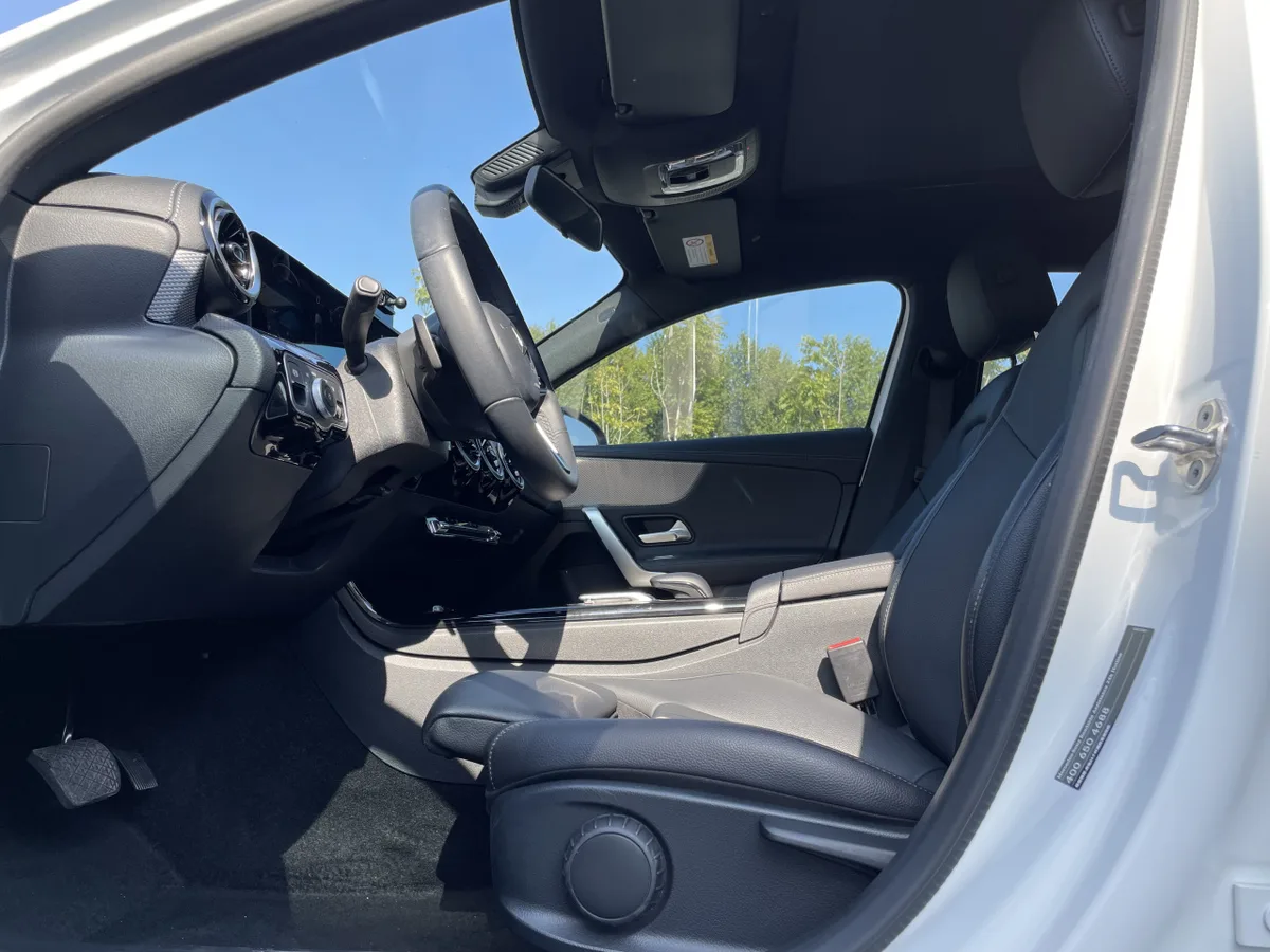 Mercedes-Benz A-класс 2022 года, снимок 4