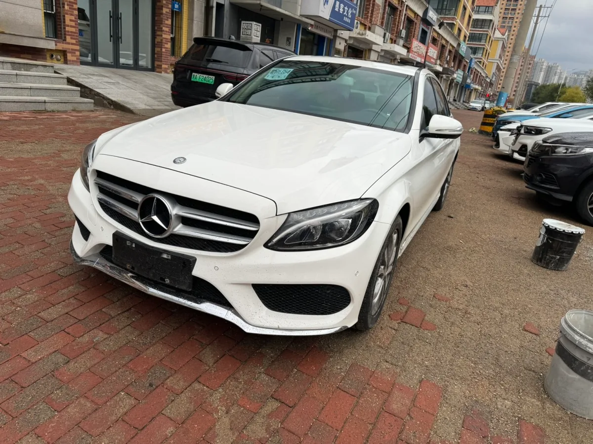 Mercedes-Benz C-класс 2016 года, снимок 3