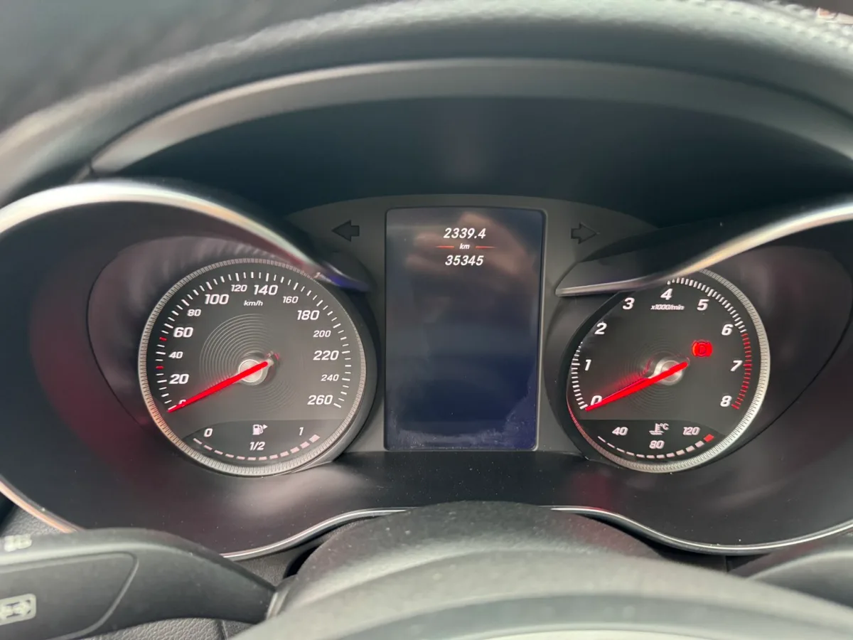 Mercedes-Benz C-класс 2016 года, снимок 8