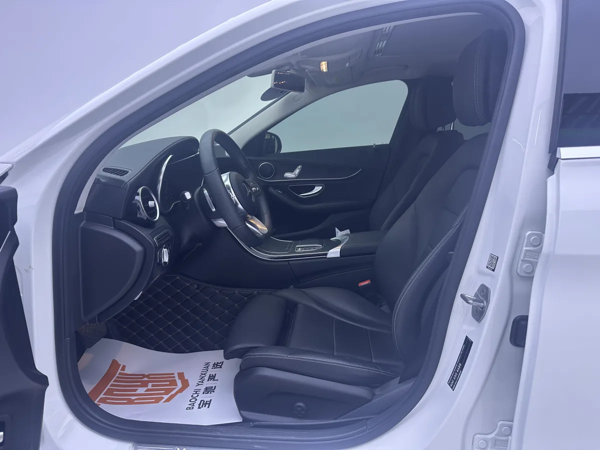 Mercedes-Benz C-класс 2020 года, снимок 7