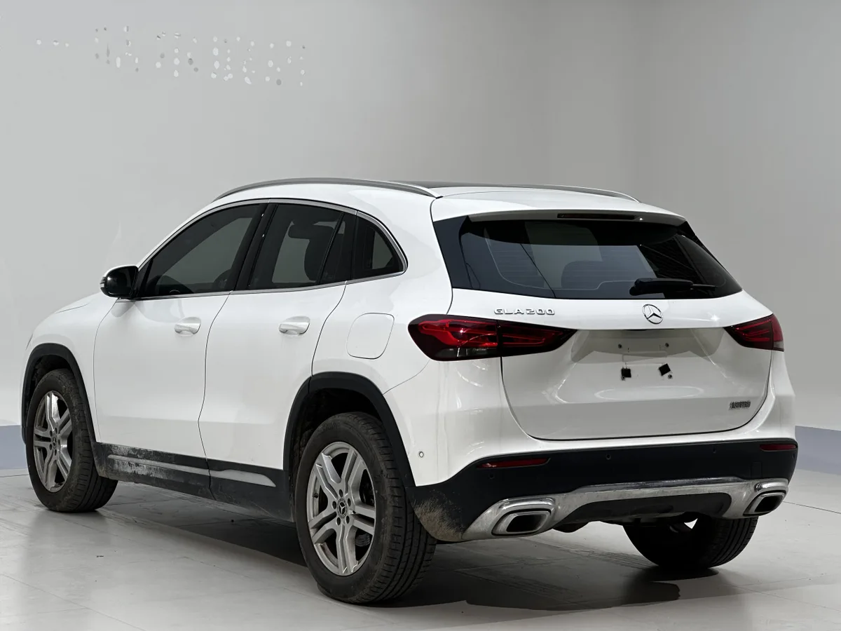 Mercedes-Benz GLA 2021 года, снимок 4
