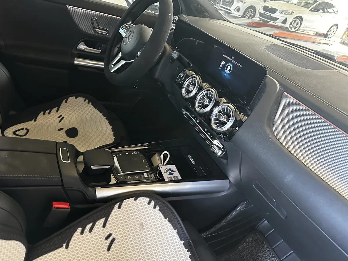Mercedes-Benz GLA 2021 года, снимок 26