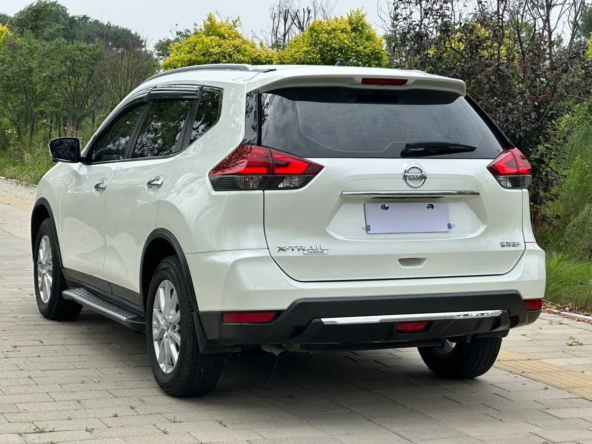 Nissan X-Trail 2023 года, снимок 3