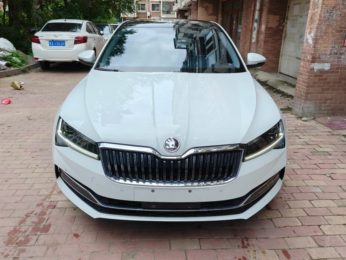 Skoda Superb 2024 года, снимок 3