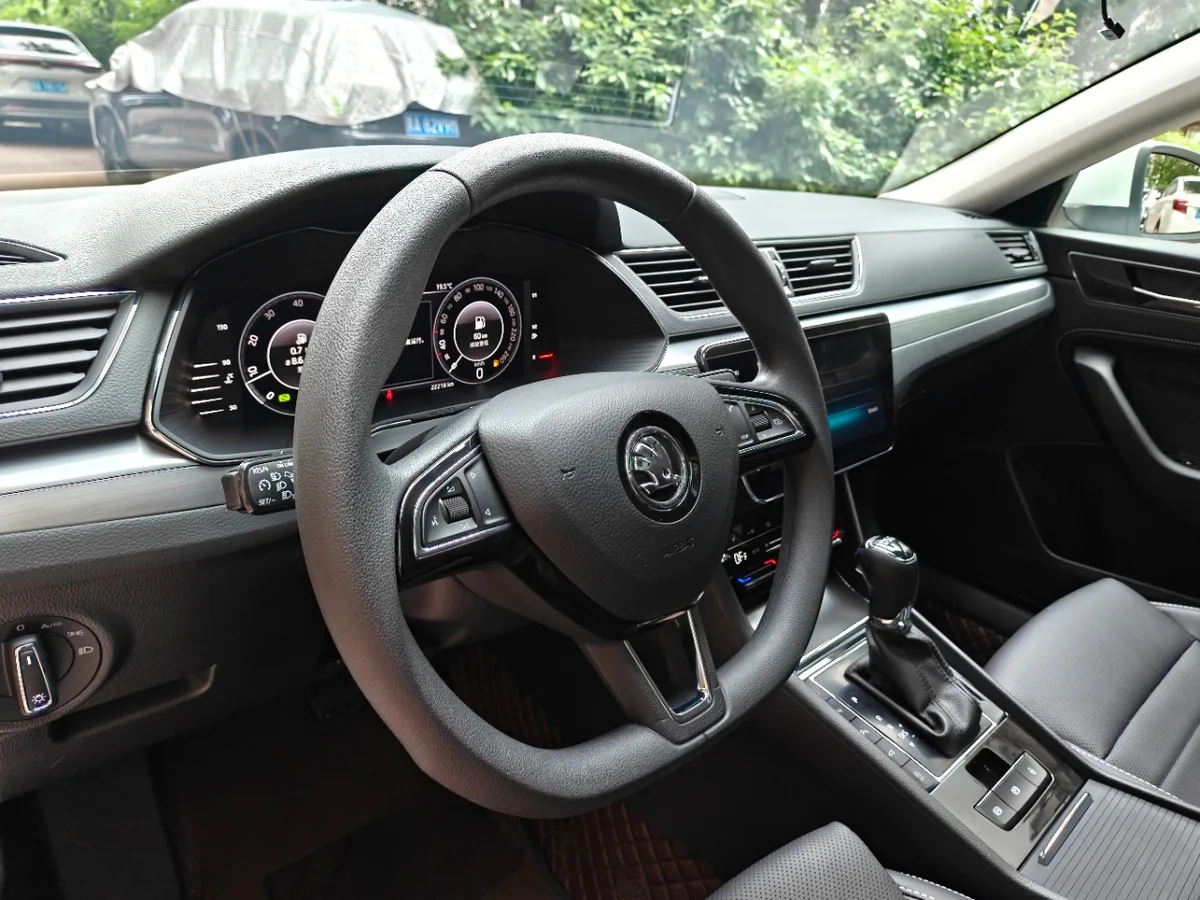 Skoda Superb 2024 года, снимок 10