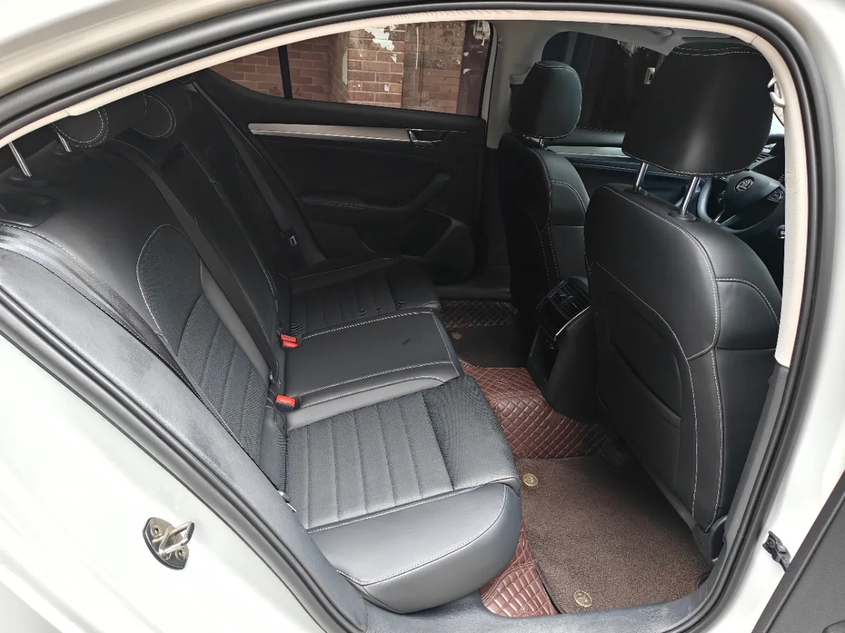 Skoda Superb 2024 года, снимок 17