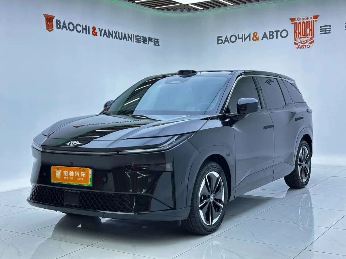 Toyota bZ3X 2025 года