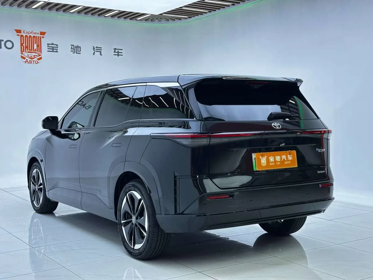 Toyota bZ3X 2025 года, снимок 2