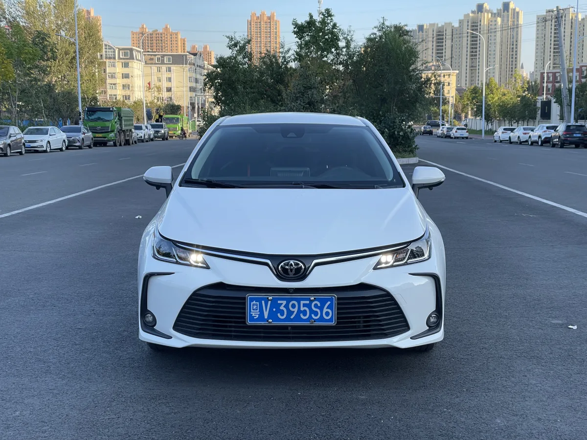 Toyota Corolla 2023 года, снимок 2