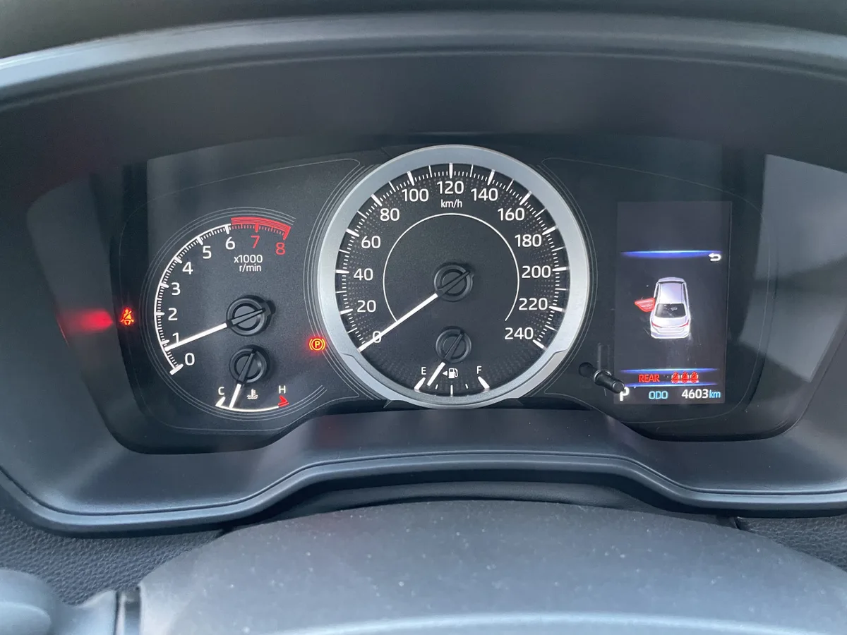 Toyota Corolla 2023 года, снимок 9