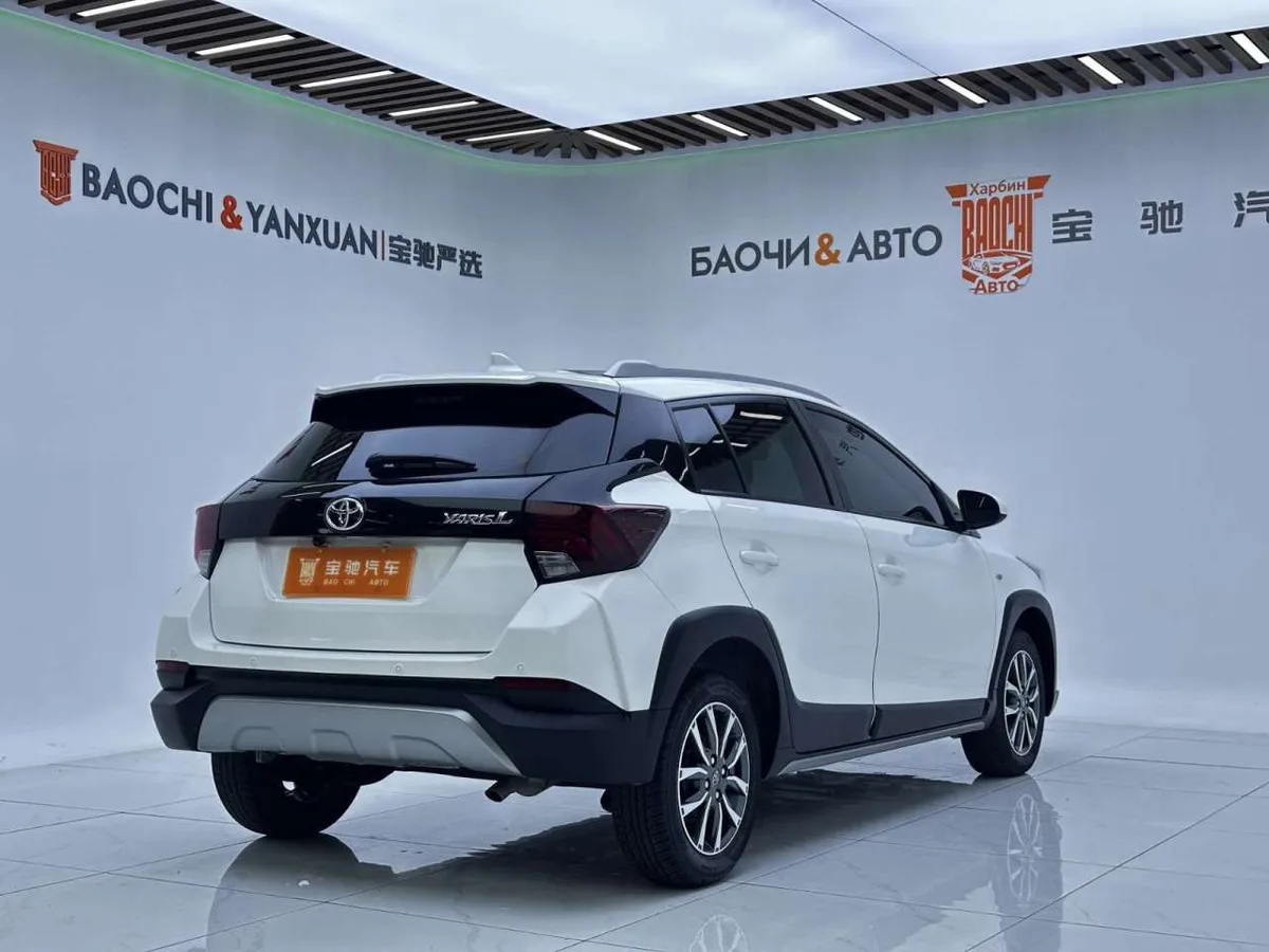 Toyota Yaris L 2022 года, снимок 2