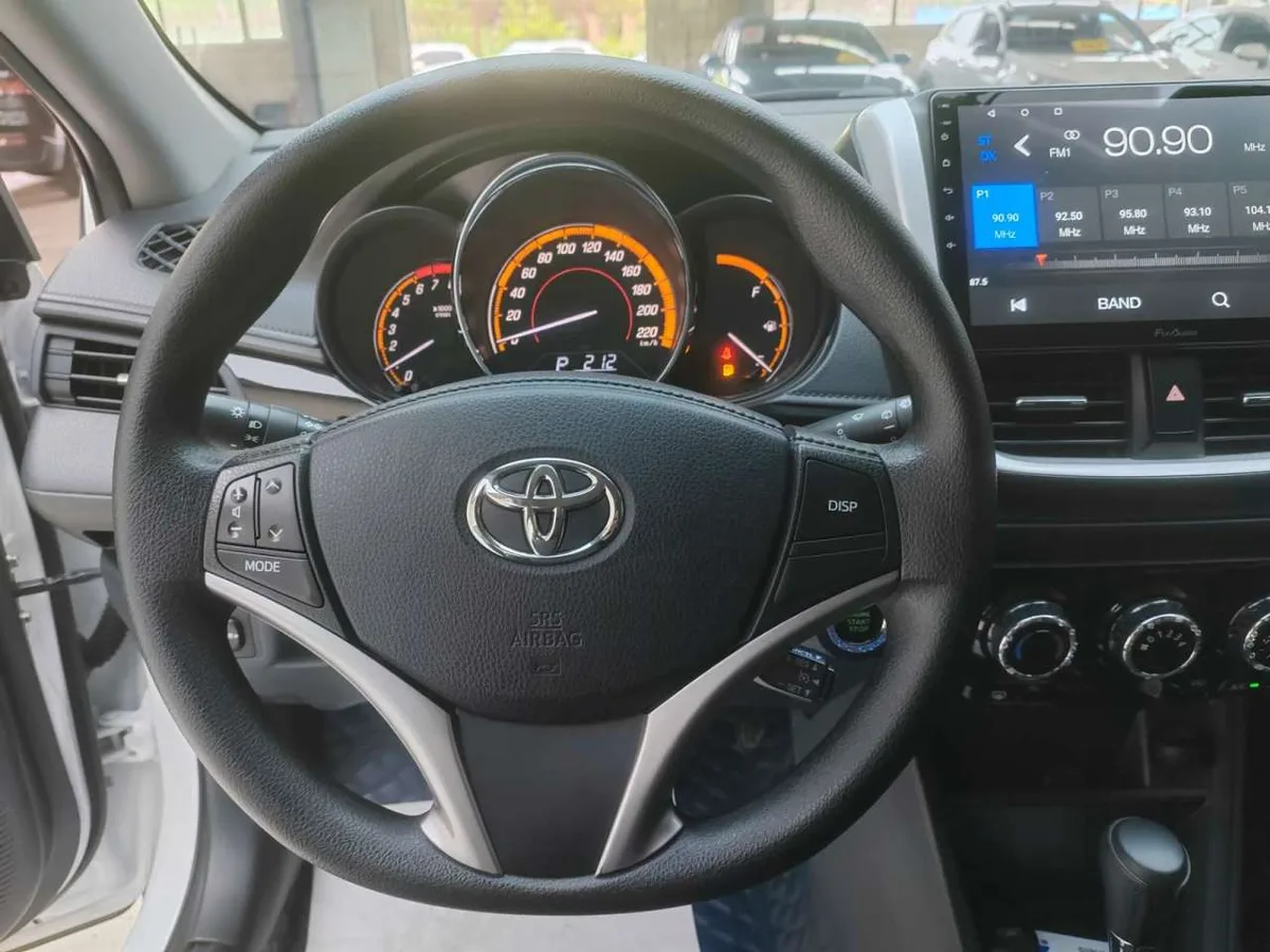 Toyota Yaris L 2022 года, снимок 7