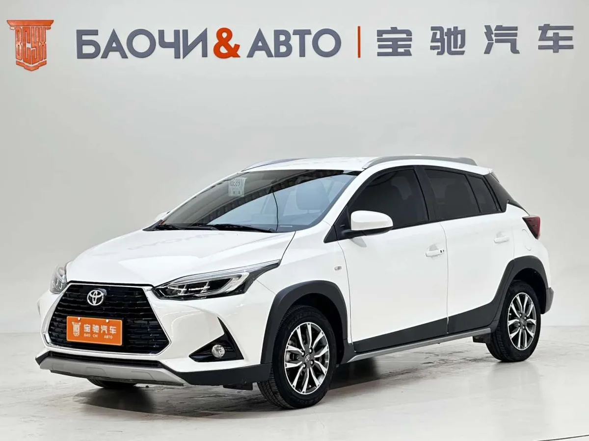 Toyota Yaris L 2022 года