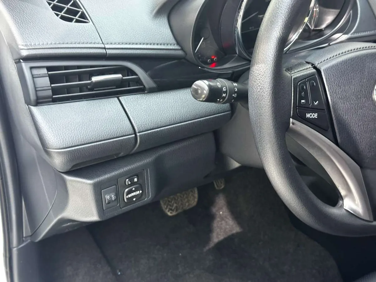 Toyota Yaris L 2022 года, снимок 9