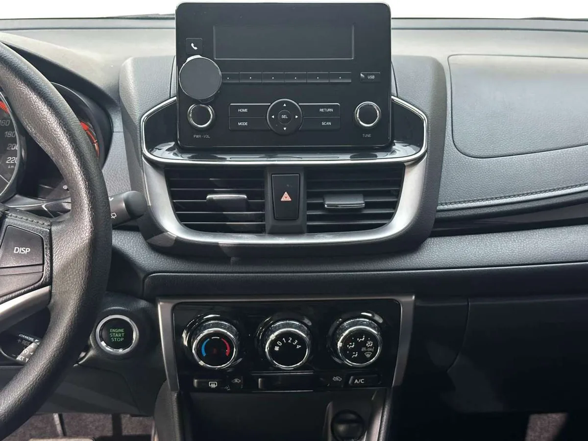 Toyota Yaris L 2022 года, снимок 10