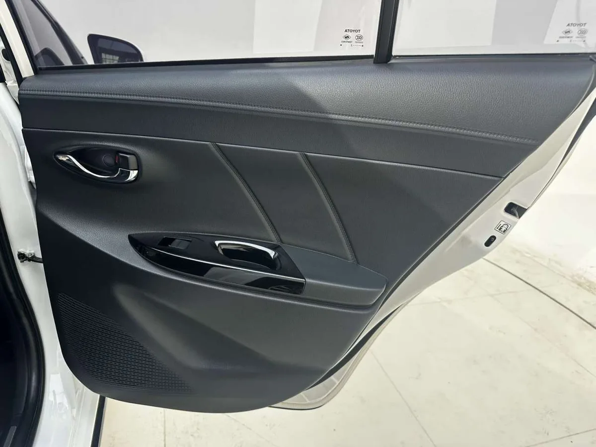 Toyota Yaris L 2022 года, снимок 19