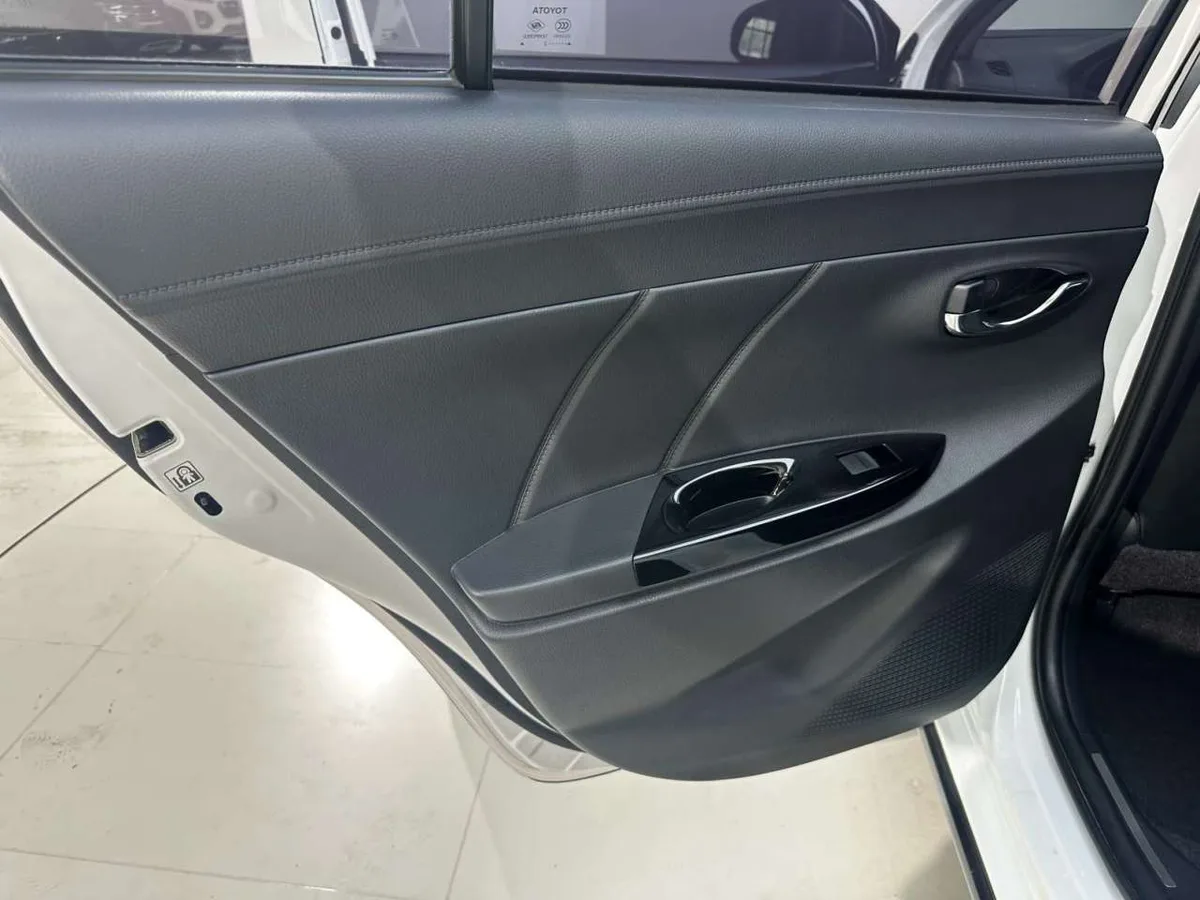 Toyota Yaris L 2022 года, снимок 24