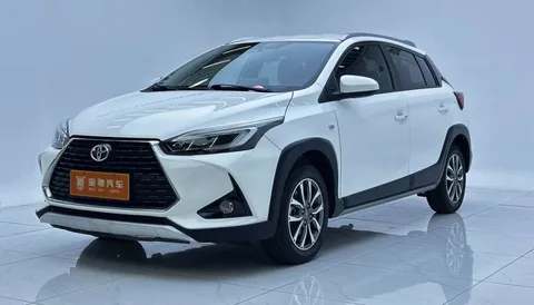 Toyota Yaris L 2022 года