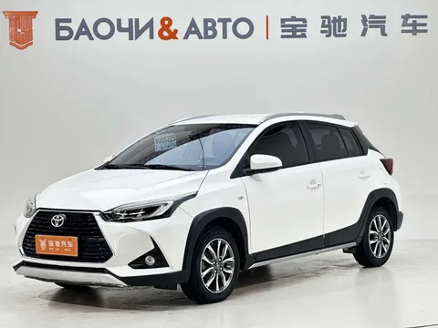 Toyota Yaris L 2022 года