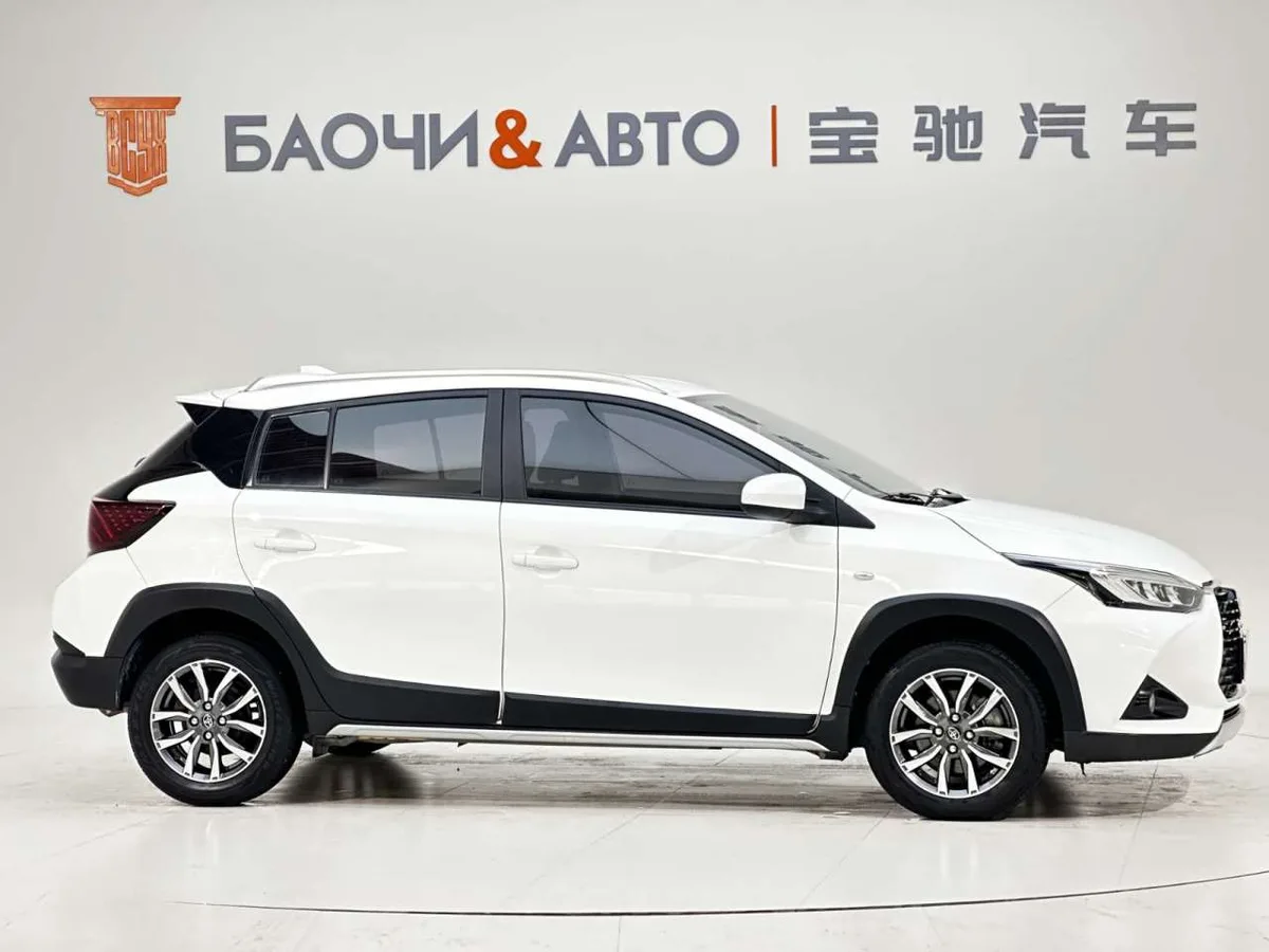 Toyota Yaris L 2022 года, снимок 3
