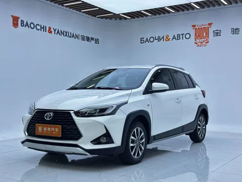 Toyota Yaris L 2022 года